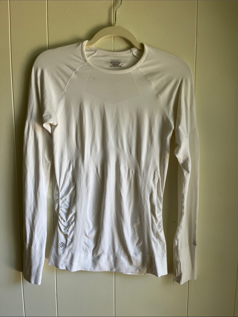 Athleta Momentum Womens White Long Sleeve Performance Seamless Sports Tee Sz Sm - Picture 2 of 12